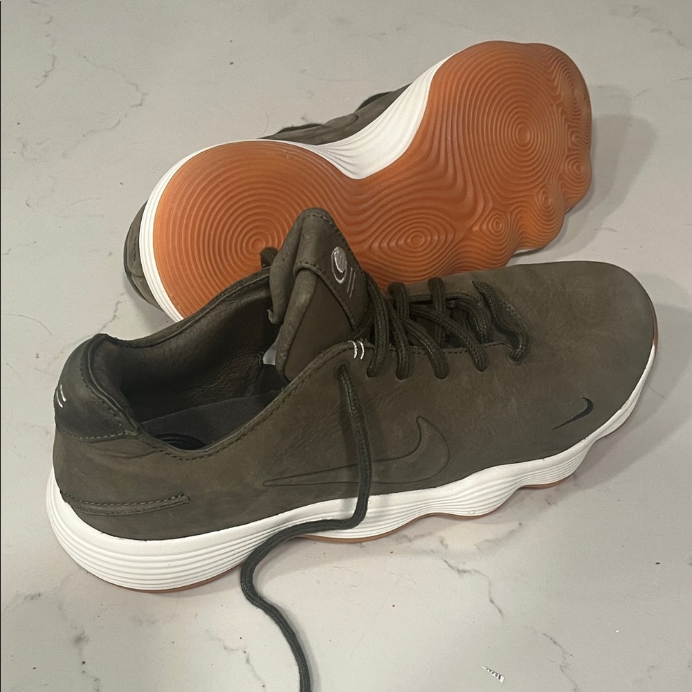 Nike Dark Green and Orange Sneakers